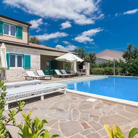 Villa Martha Comfortable Holiday *